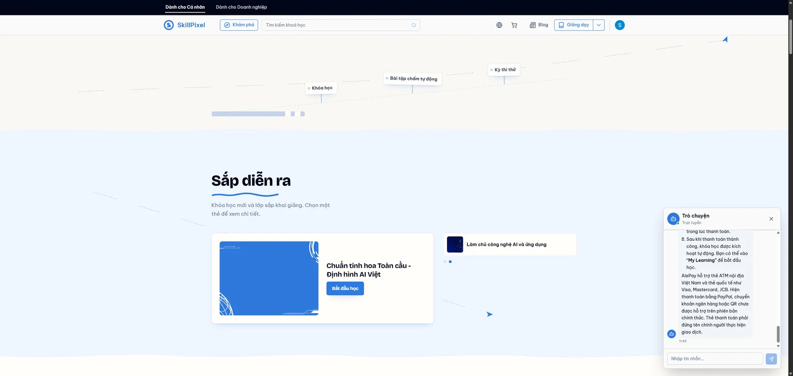 Chat widget on beta.skillpixel.vn answering how to pay for a course